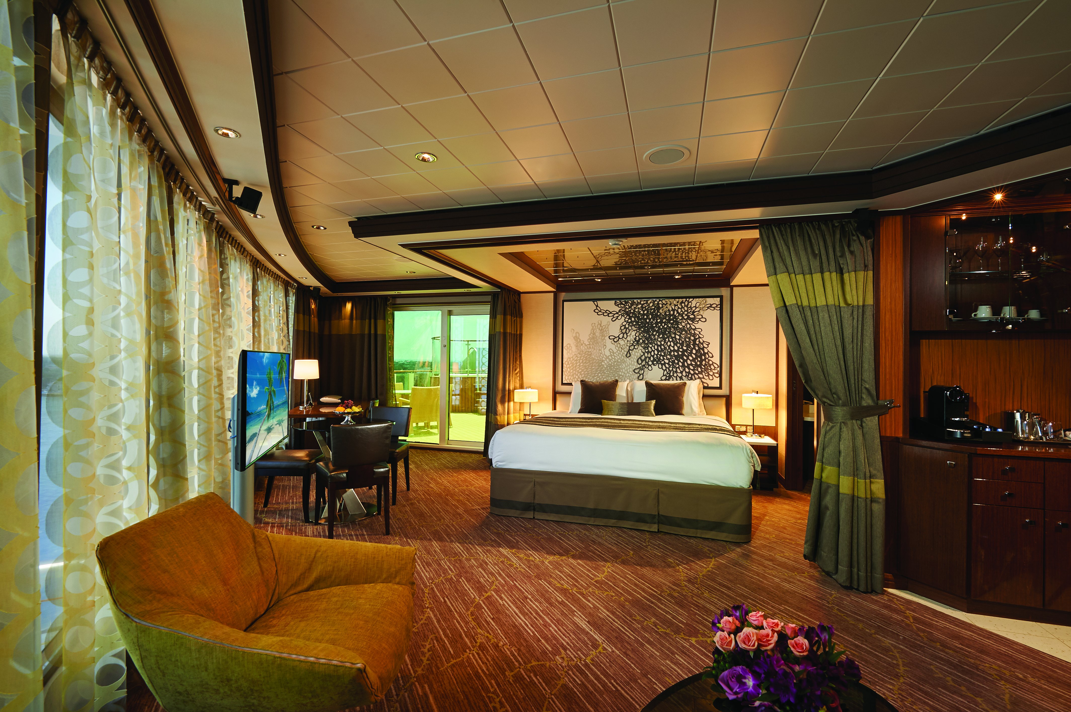 MyCruise Norwegian-Cruise-Line Jade Kahytter Suite H21